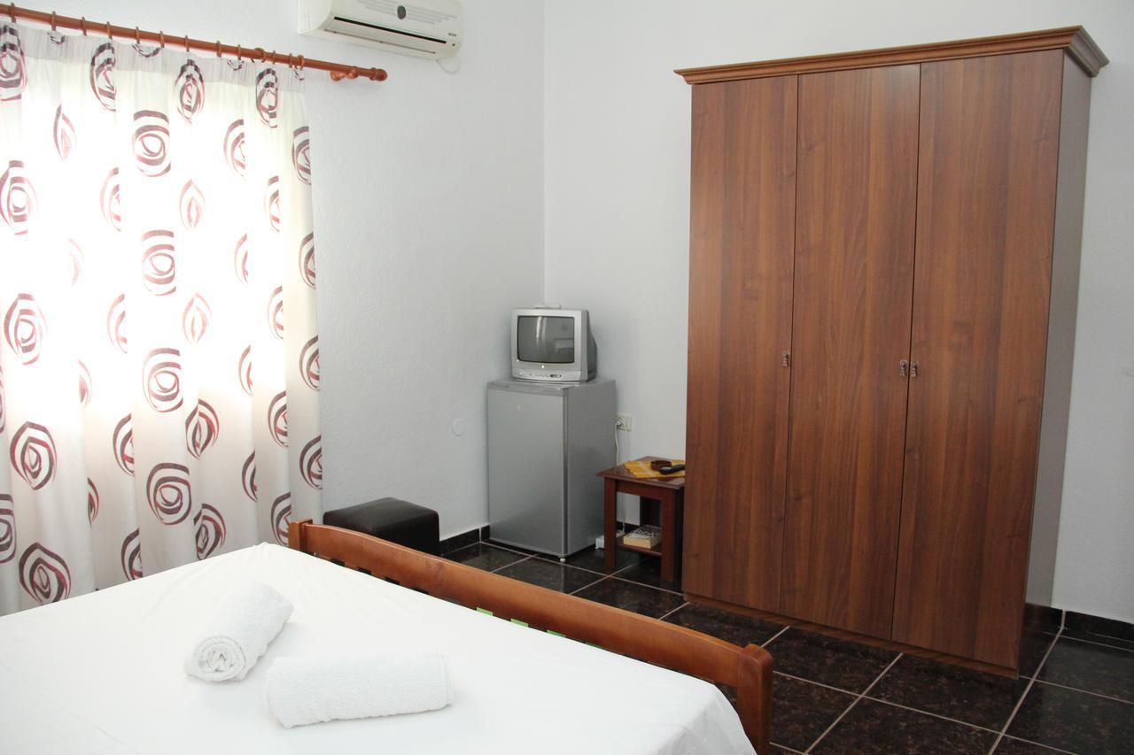 Hotel Italia Tirana Exterior foto