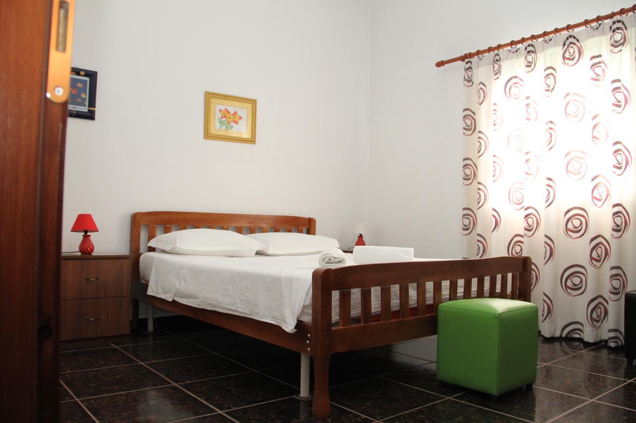 Hotel Italia Tirana Exterior foto